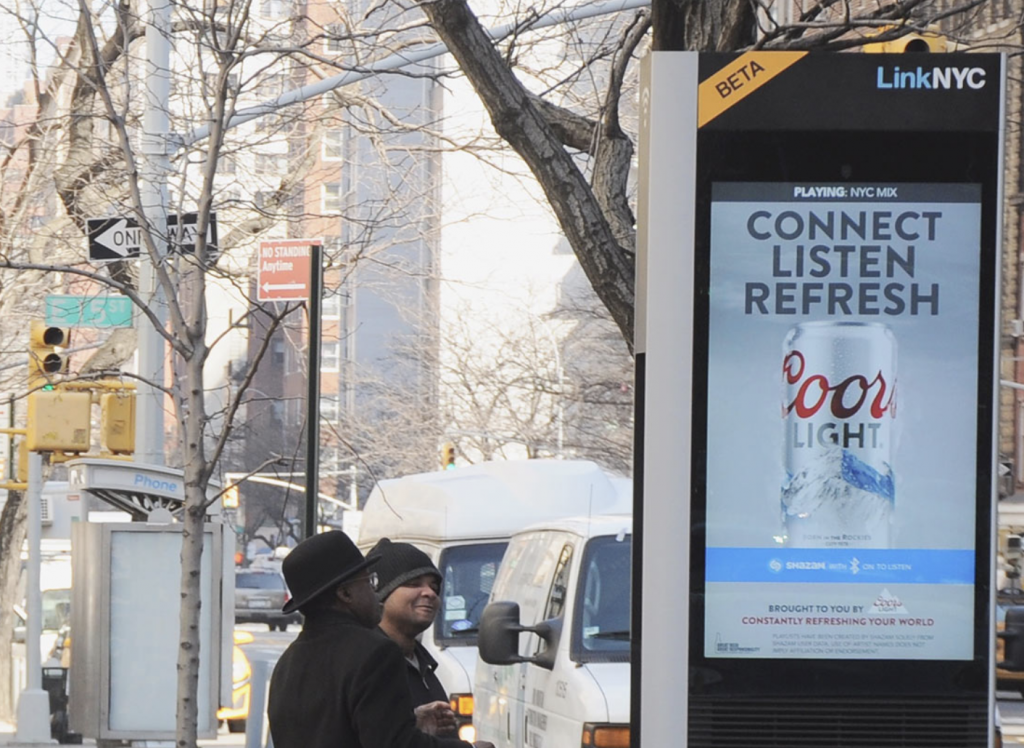 GlobalReach-linknyc-bus-add