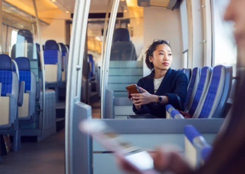 lady using wireless broadband for moving networks